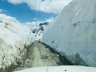 Photo 1 de Sach Pass