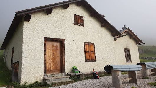 Photo 1 de Malga Ombretta - fine asfalto