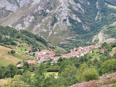 Photo 1 de Jitu de Escarandi (Sotres)