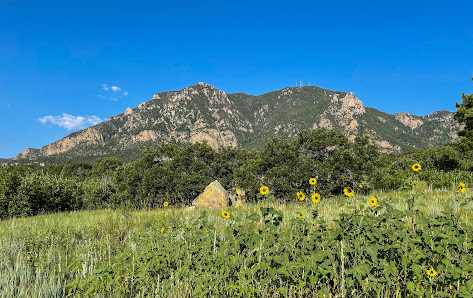 Photo 1 de Cheyenne Mountain