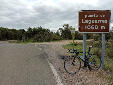 Photo 2 de Puerto de Laguarres