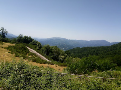 Photo 1 de Valico della Crocetta (Montepiano)
