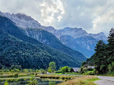 Photo 2 de Embalse de Pineta