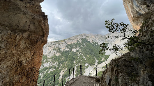 Photo 1 de Grotta del Cavallone (piazzale funivia)