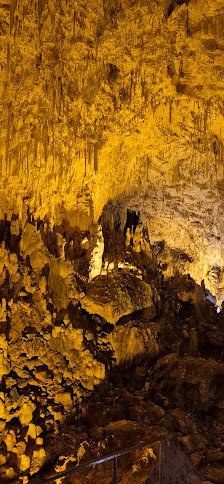 Photo 2 de Grotta del Cavallone (piazzale funivia)