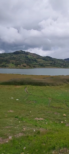 Photo 2 de Laguna Pomacochas