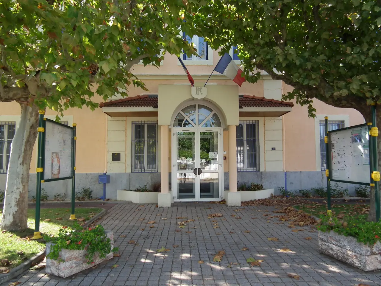 Mairie Andancette 2011-08-31-045