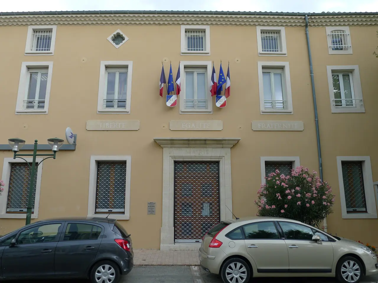 Mairie de Beaumont lès Valence 2011-08-05-027