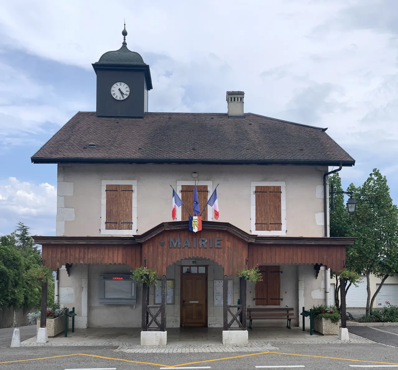 Mairie Challex Ain 4