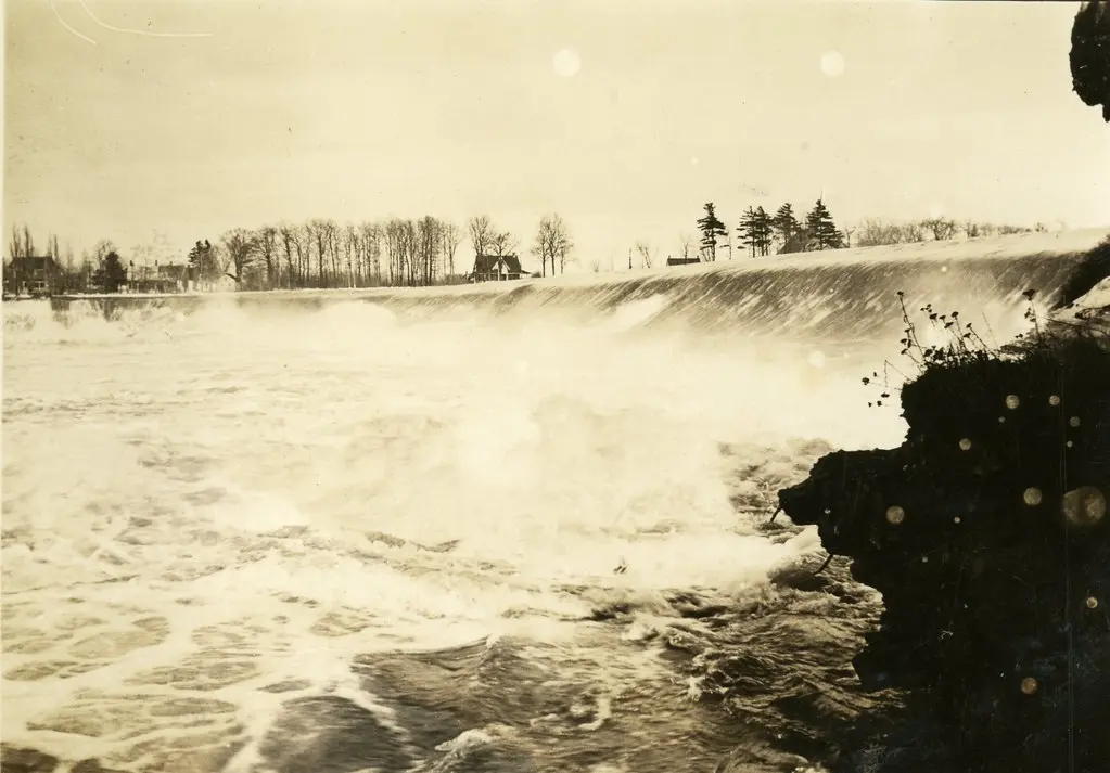 Que d’eau, que d’eau, à Chambly!