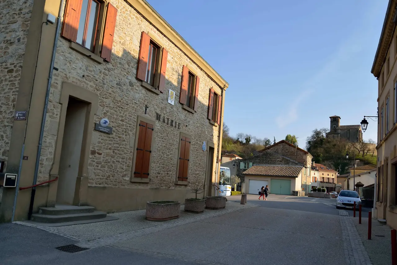 File:Mairie de Chantemerle les blés(Drôme).jpg