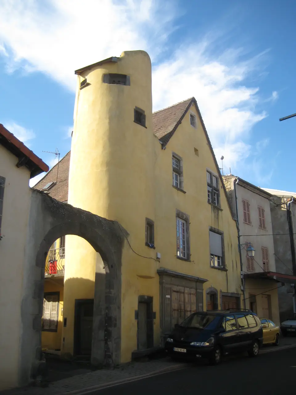 Tour maison Combronde