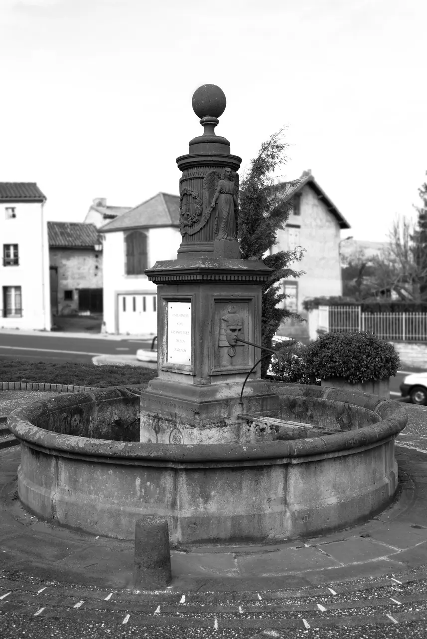 Combronde fontaine egypte3