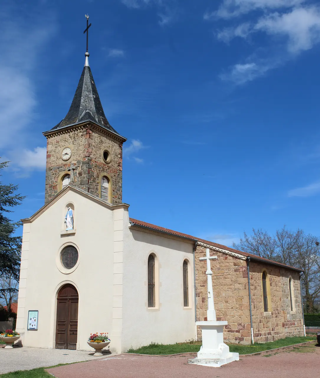 Église Sts Philippe Jacques Commelle Vernay 14
