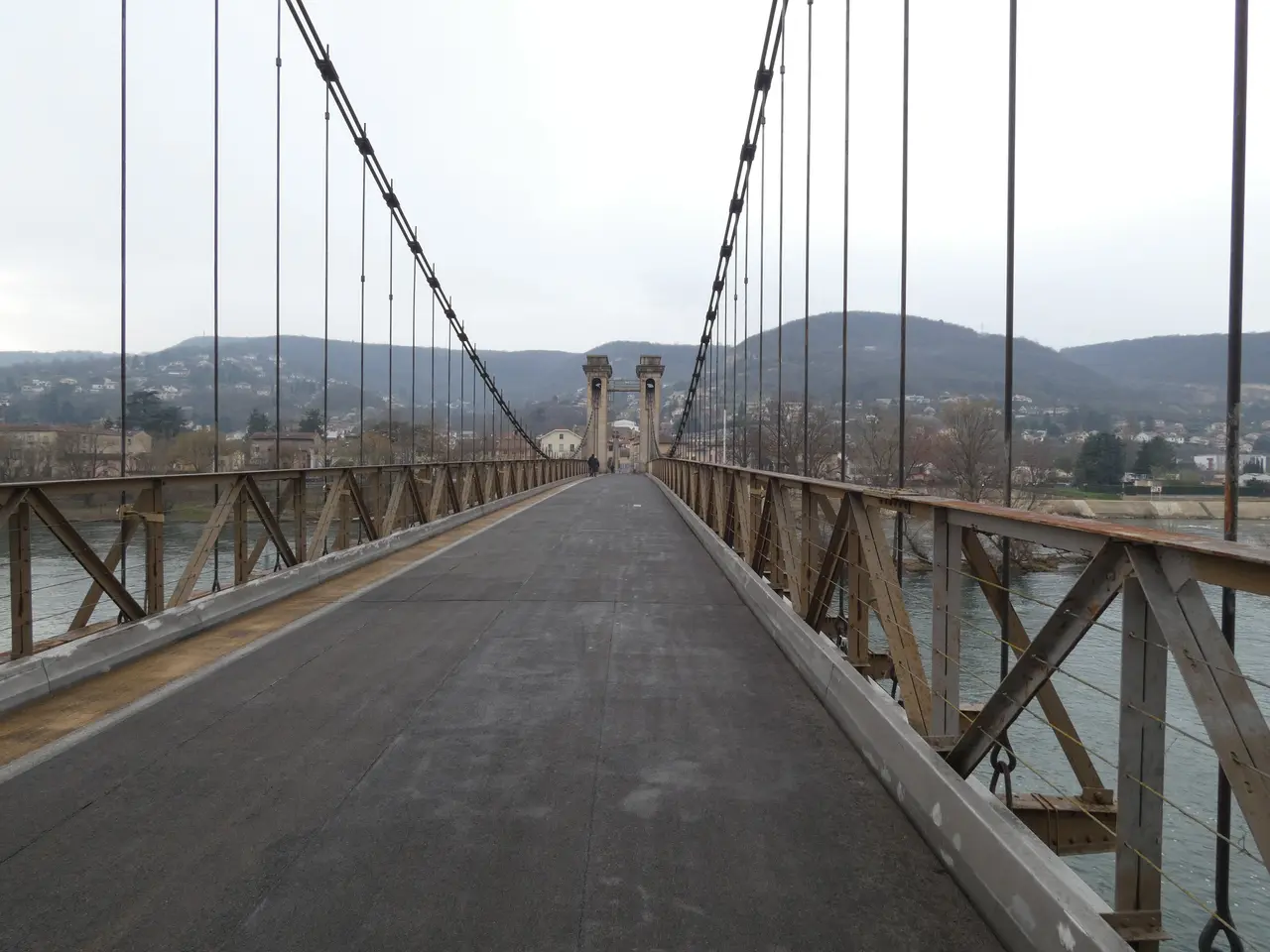 Rochetaillée-sur-Saône - Pont de Couzon - En allant vers Couzon-au-Mont-d'Or