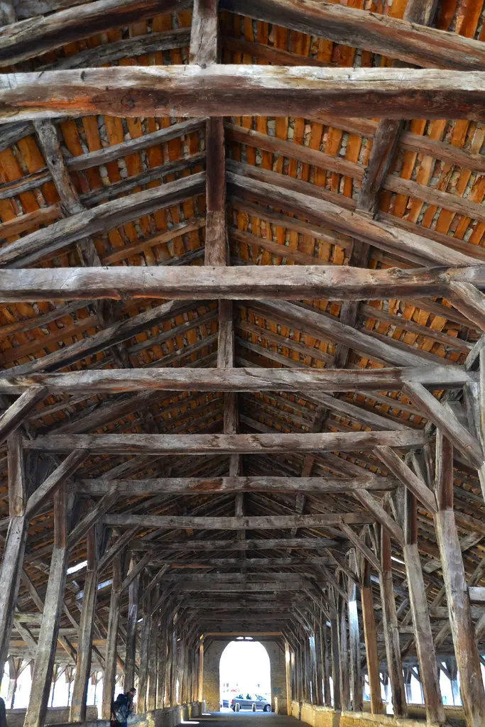 Halle de Crémieu