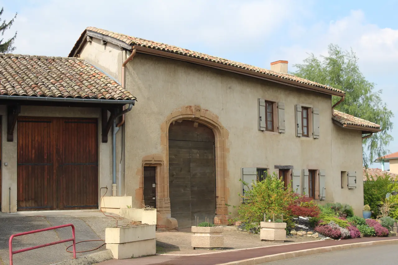 Entrée abbaye Crottet 9