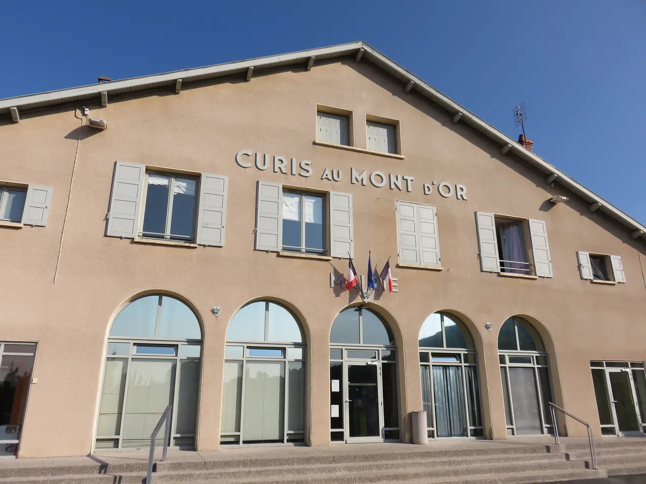 Curis-au-Mont-d'Or - Mairie (août 2018)