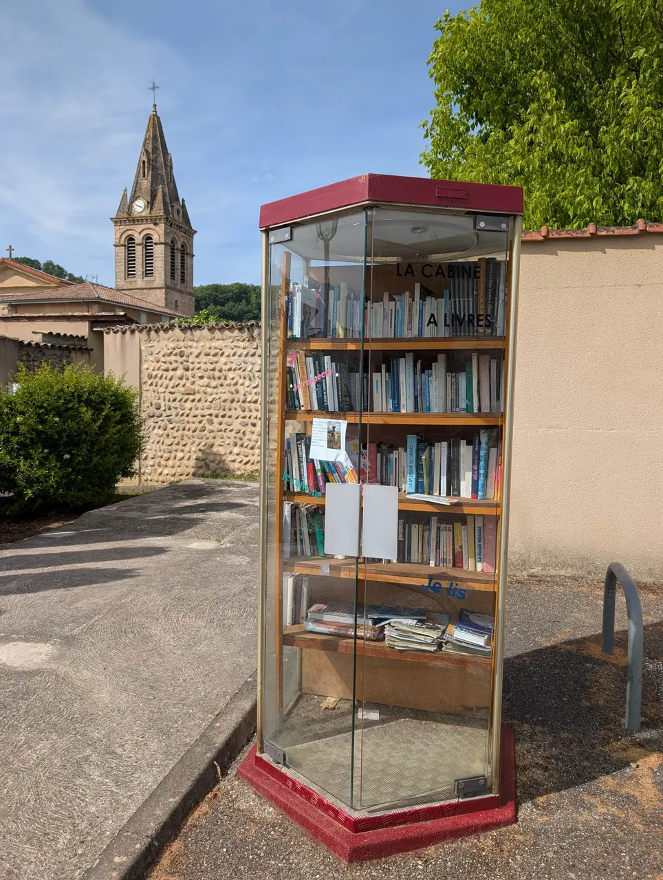 Eymeux - Rue du Lavoir - boîte à livres