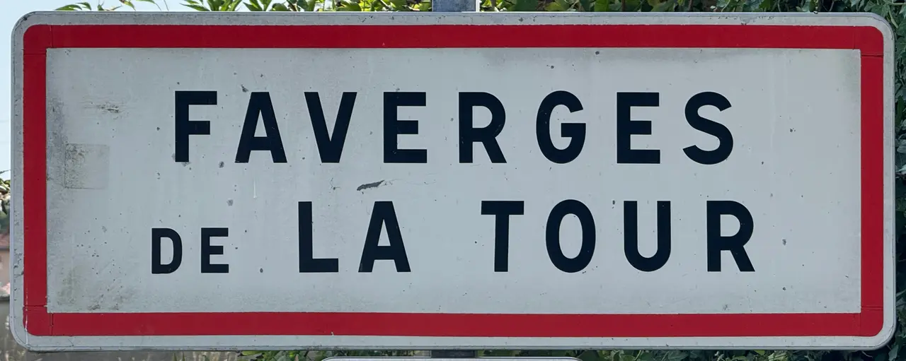 Panneau Entrée Faverges Tour Chemin Flavay - Faverges-de-la-Tour (FR38) - 2025-08-26 - 1
