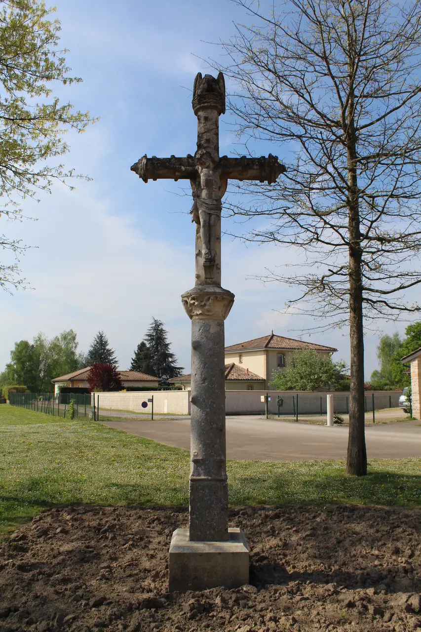 Croix chemin Feillens 24