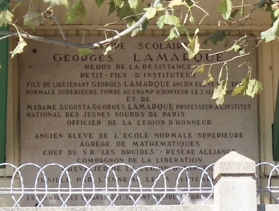 Grézieu-la-Varenne - Plaque Georges Lamarque
