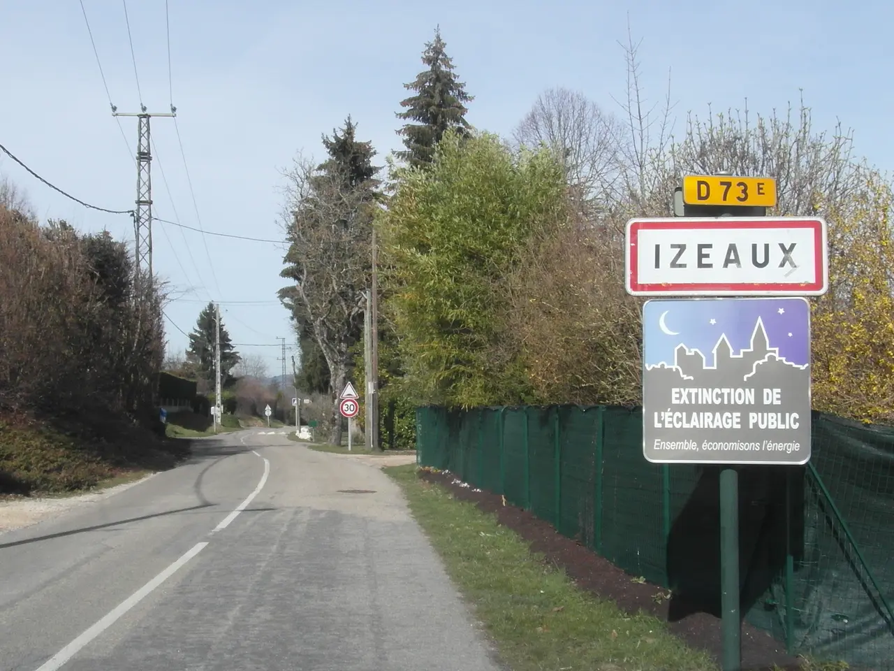 Izeaux (entrée du village)
