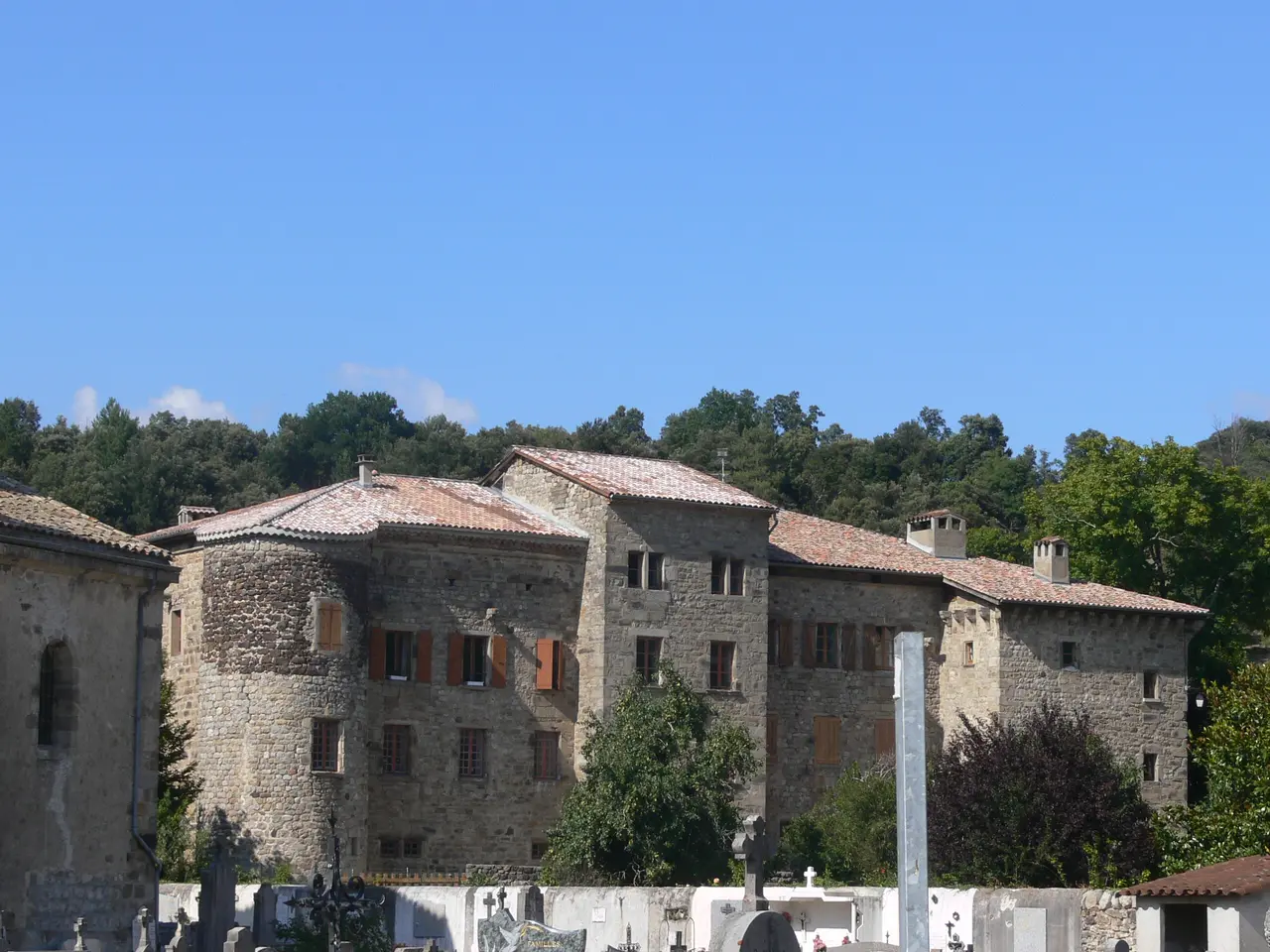 Jaujac - Château de Castreveille - vue générale
