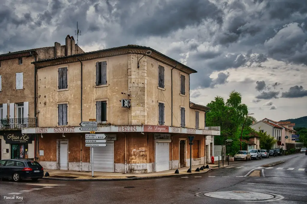 La Bégude de Mazenc entre deux ondées.