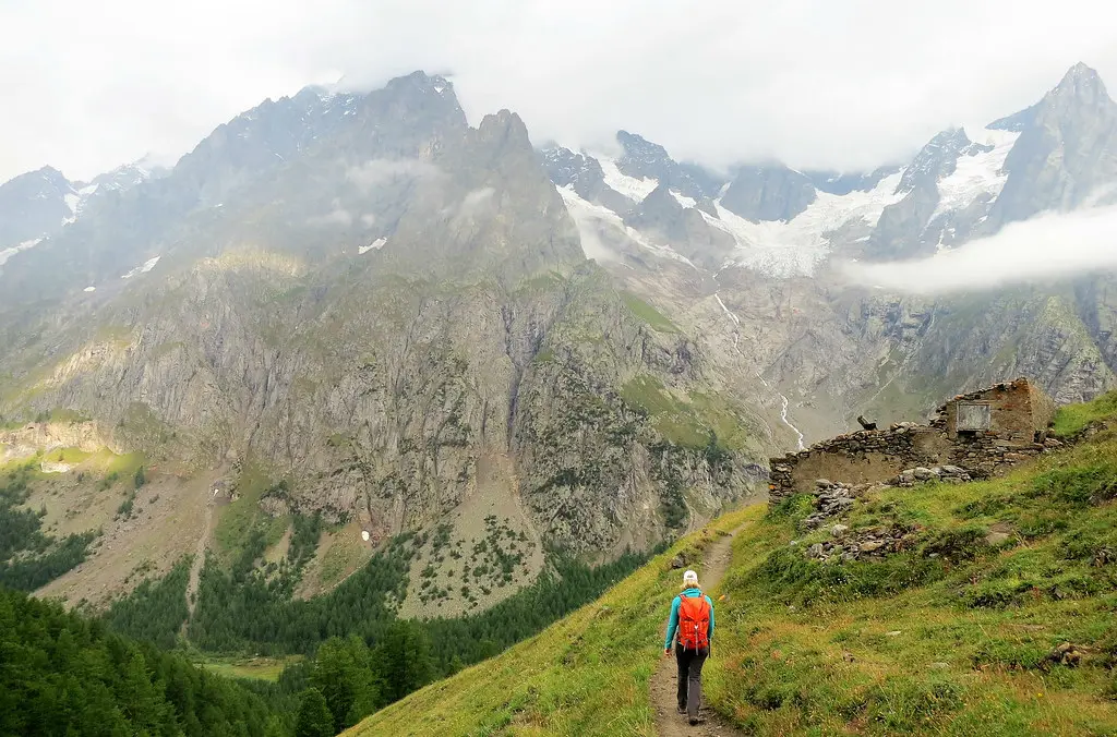 Day 2 Rifugio Bonatti -> La Léchère