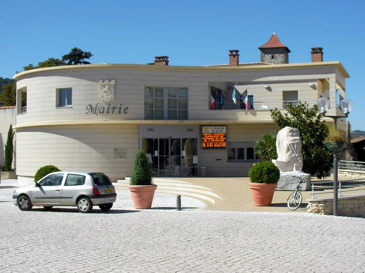 Mairie de La Roche de Glun 2010-09-01-035