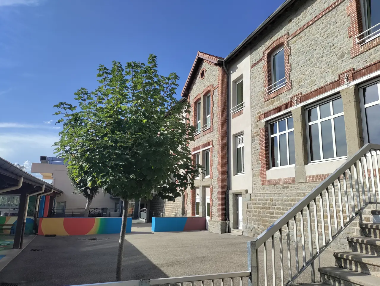 École et mairie de La Tour-en-Jarez