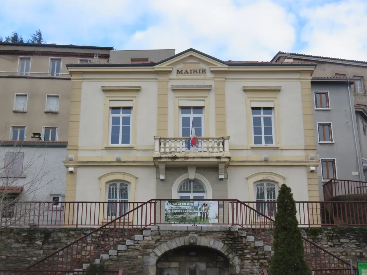 La Valla-en-Gier - Mairie 2 (fév 2018)