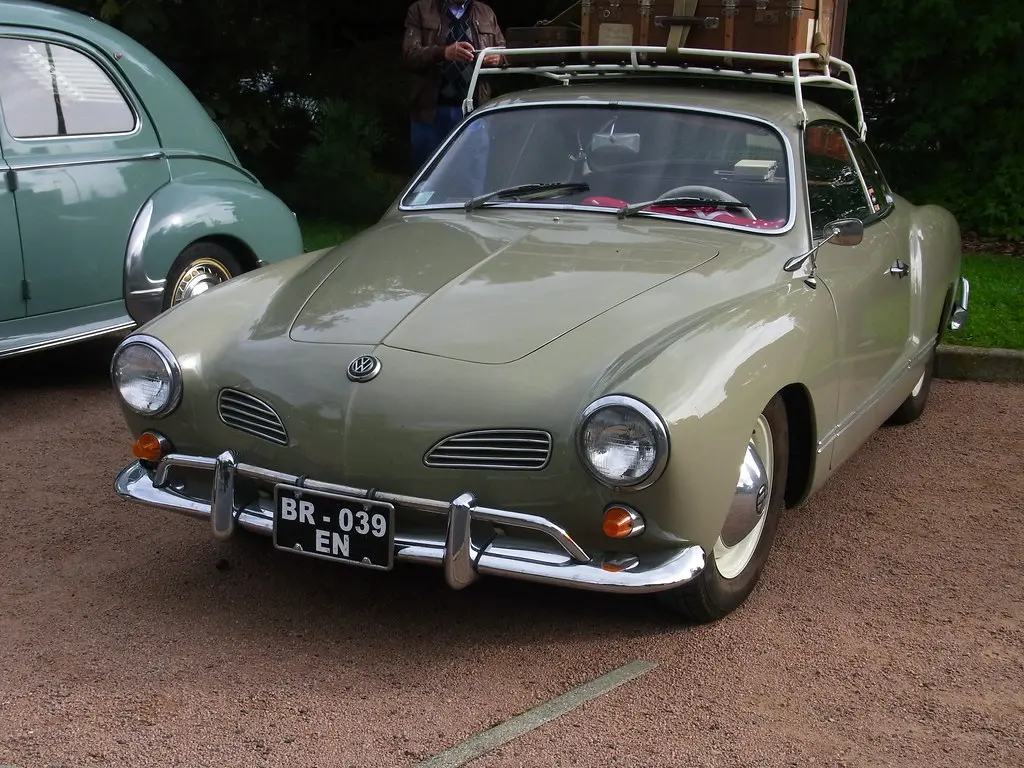 Embouteillage de Lapalisse 2012 - VW 1600 Karmann Ghia
