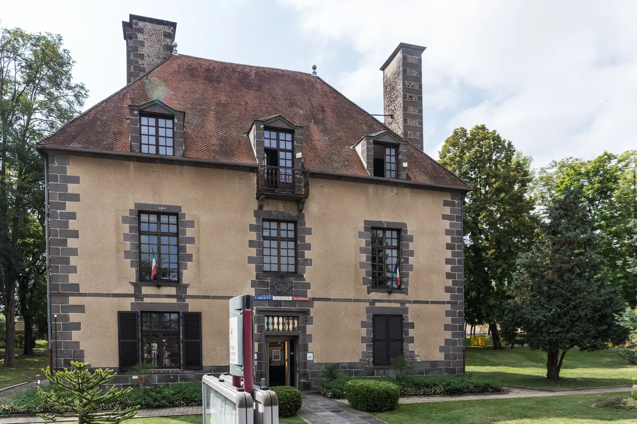 Lempdes - mairie 20220826-02