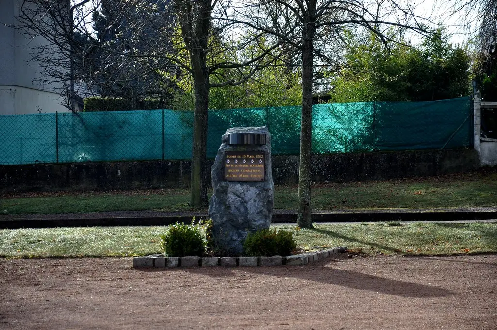 Lentigny - France