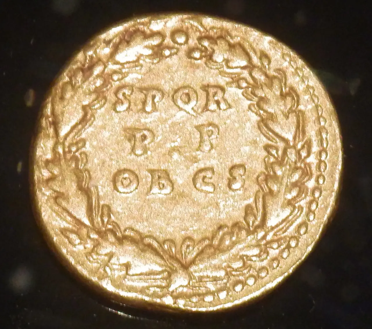 MBA Lyon - Claude 2018 - Trésor de Lentilly - Aureus de Claude, couronne civique