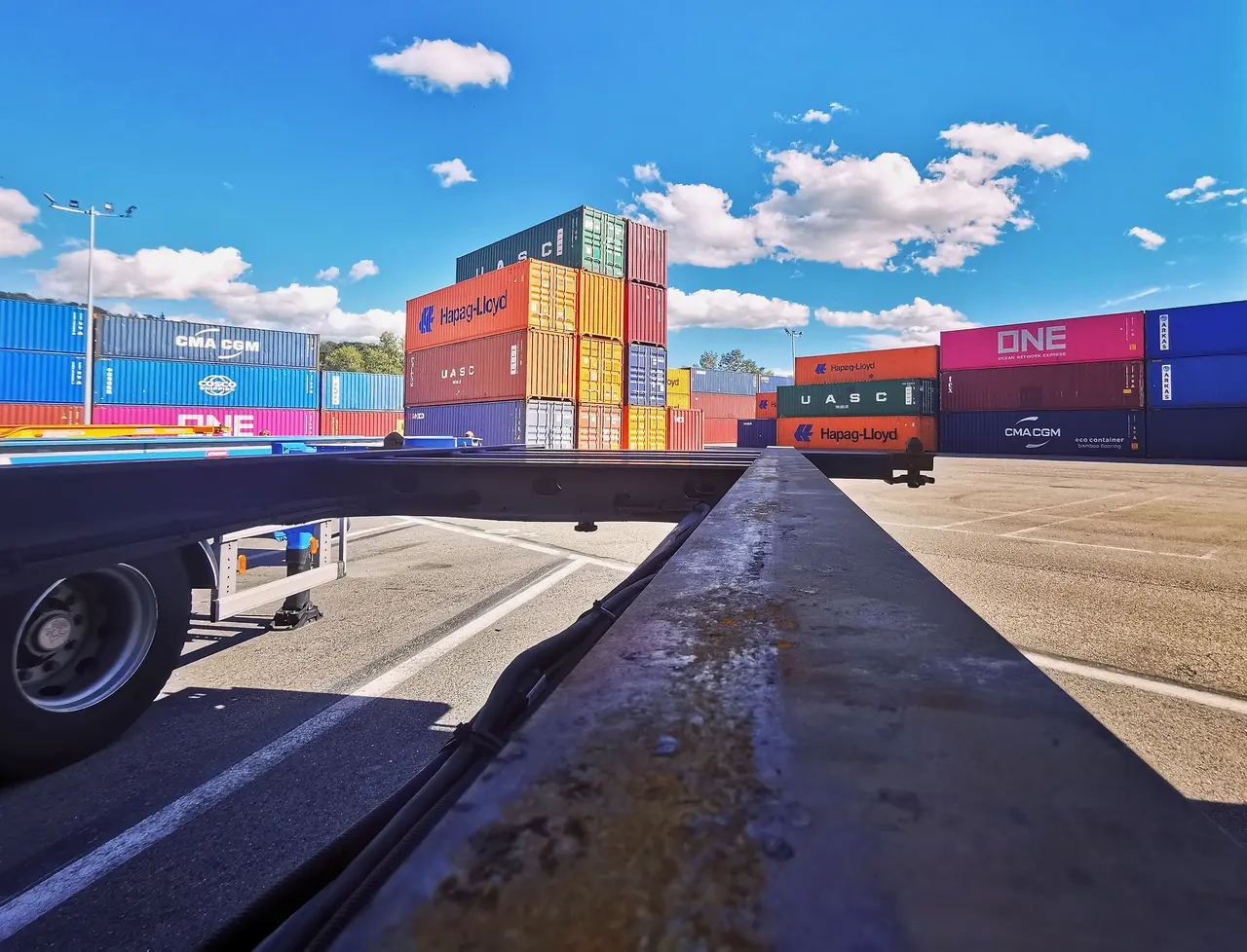 Containers in Loire-sur-Rhône iii
