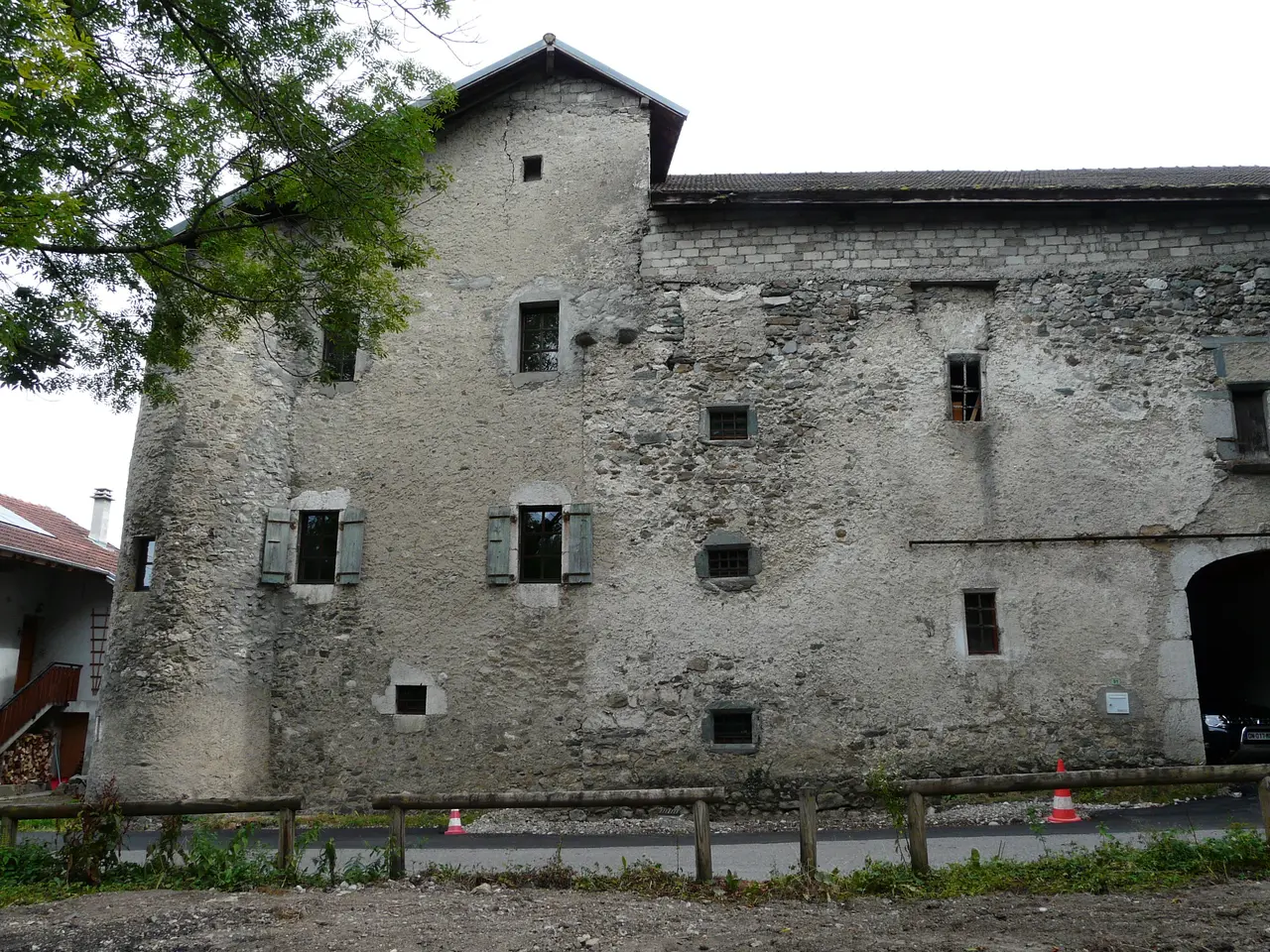 Maison forte de Compey-Lucinge 02