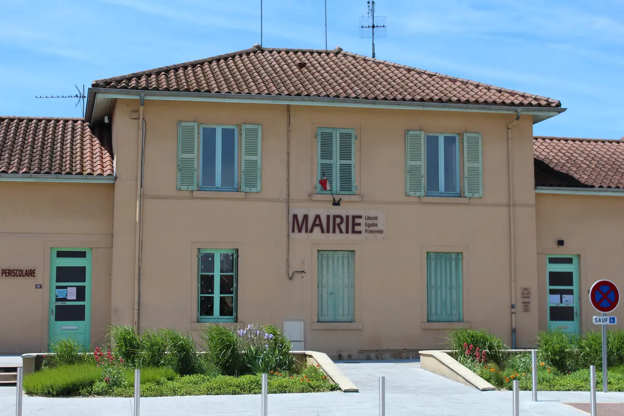 File:Mairie Malafretaz 5.jpg