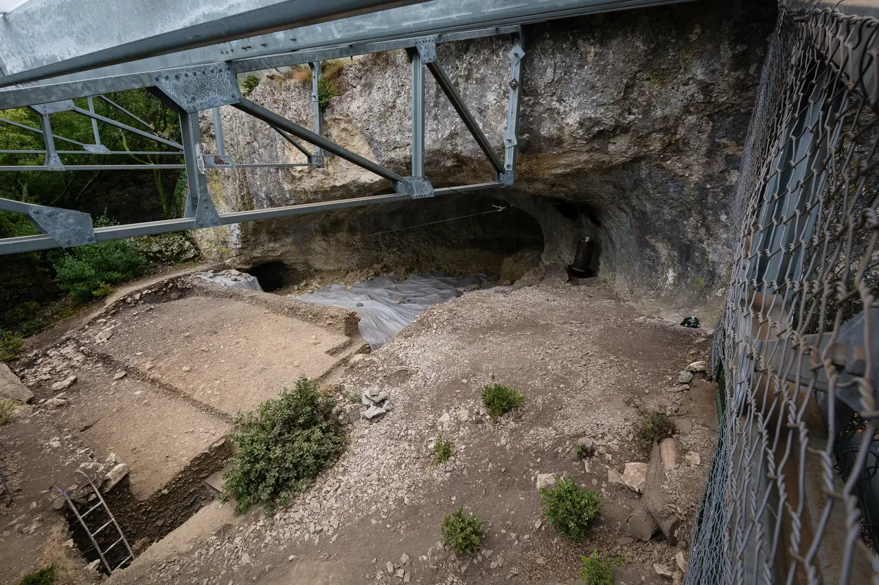 Grotte Mandrin Malataverne 3