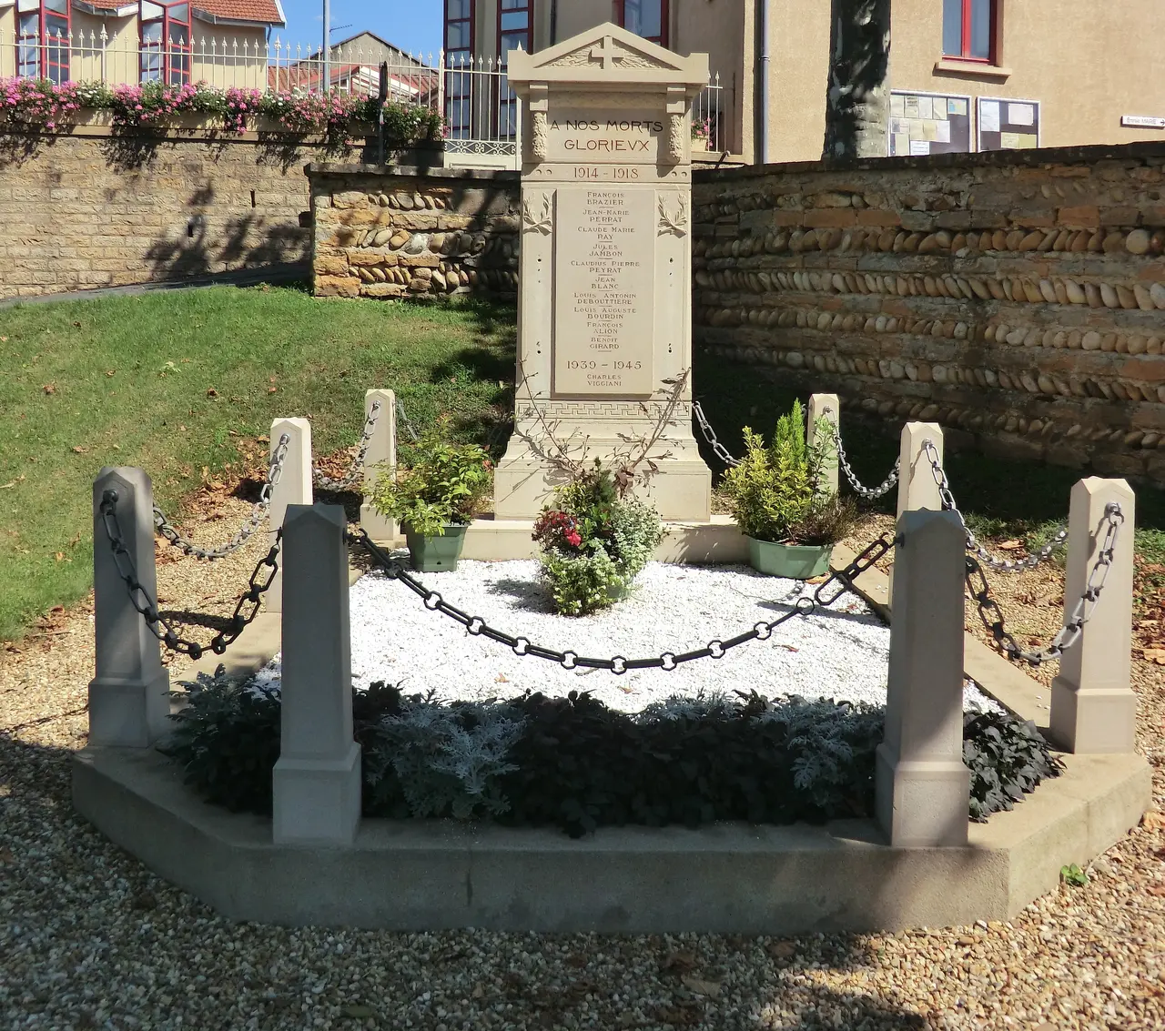 Monument aux morts de Massieux