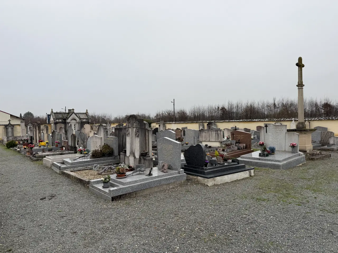 Cimetière - Messimy-sur-Saône (FR01) - 2025-12-27 - 2