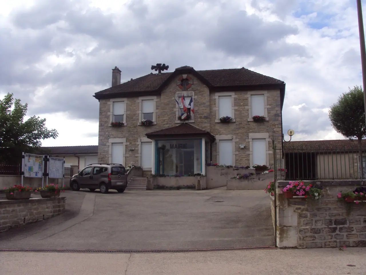 Montagnat (01) - Mairie