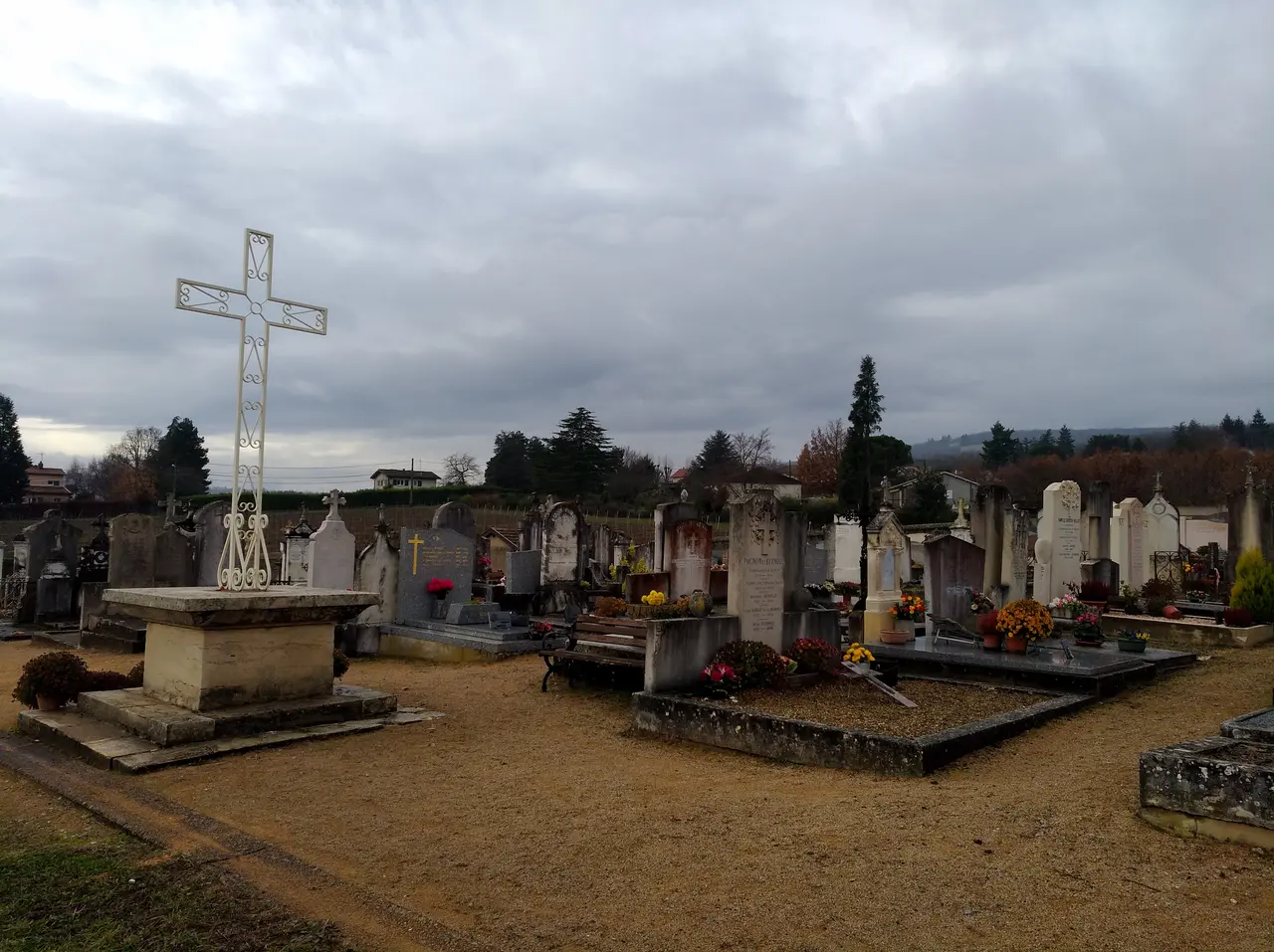 Cimetière de Morancé - Vue (déc 2021)