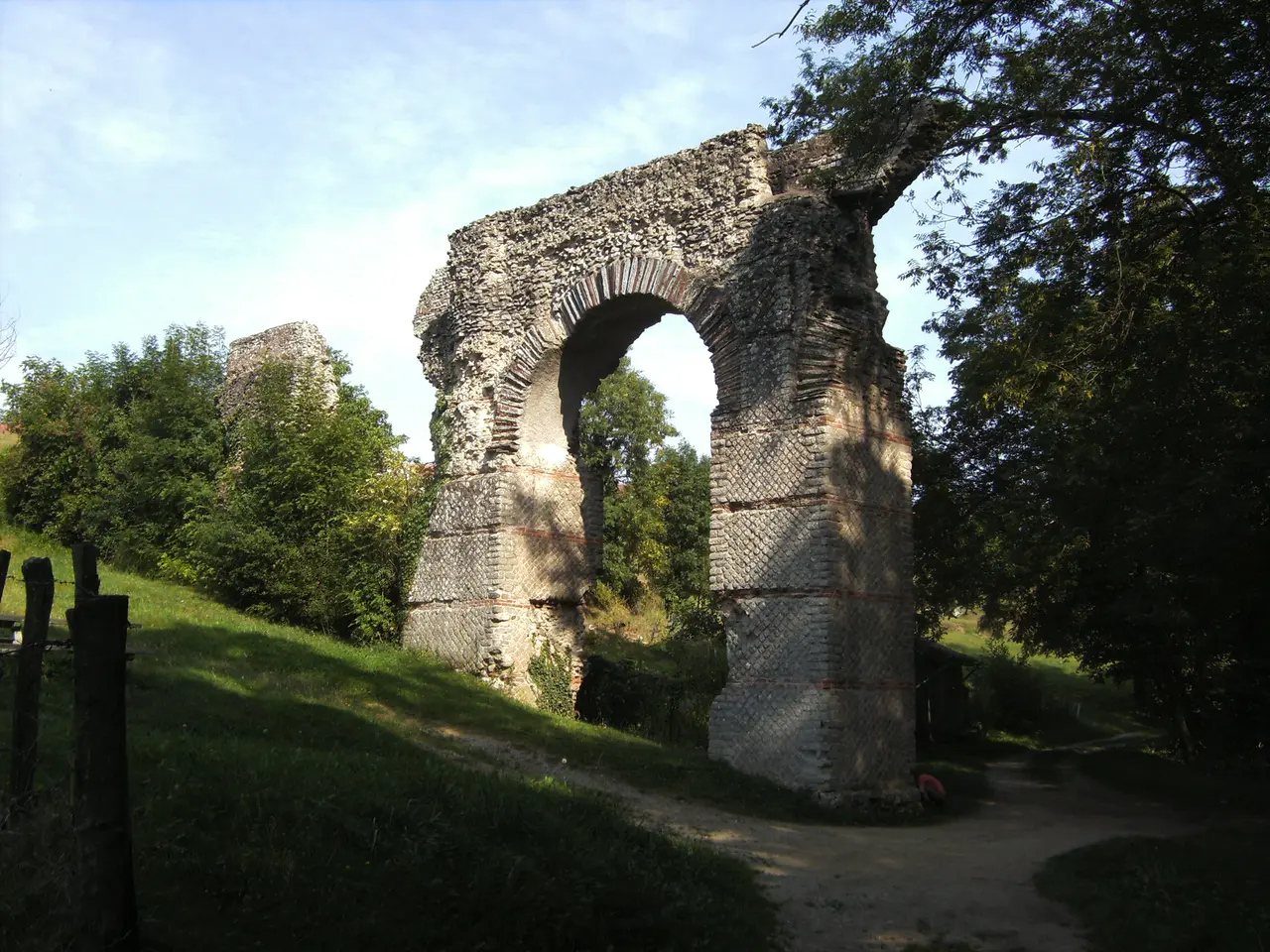 Aqueduc du Gier-Mornant-Pont du Mornantet