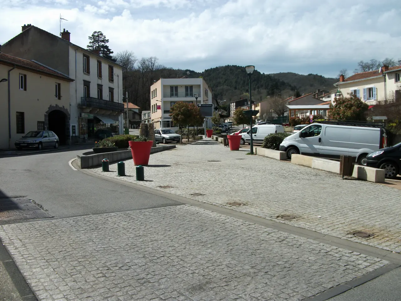 Nohanent Place de la Farge 2015-04-10