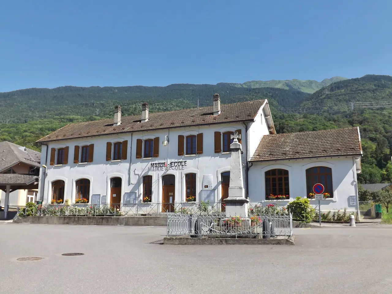 Notre-Dame-des-Millières (mairie)