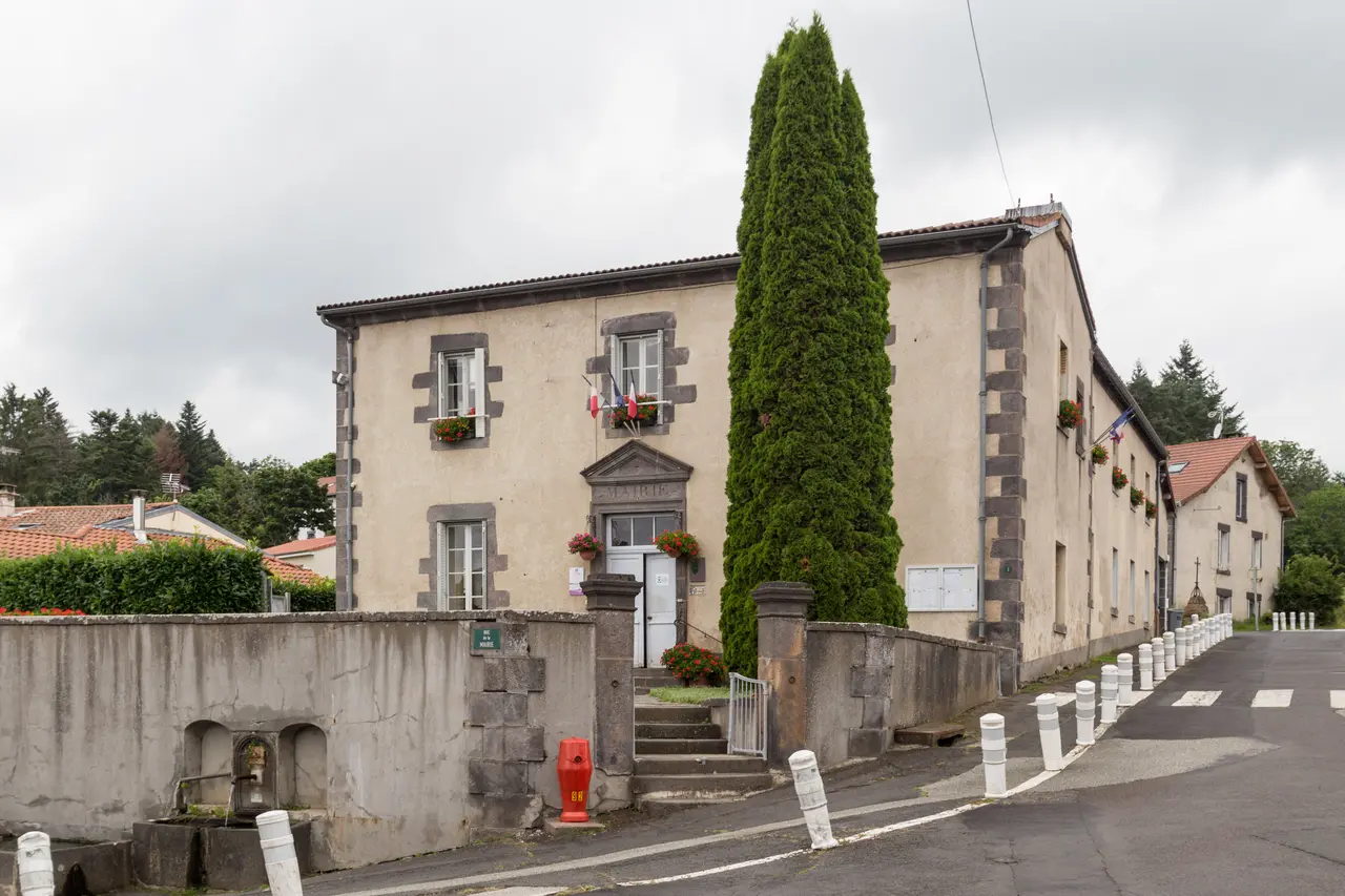 Orcines - mairie 20210727-02
