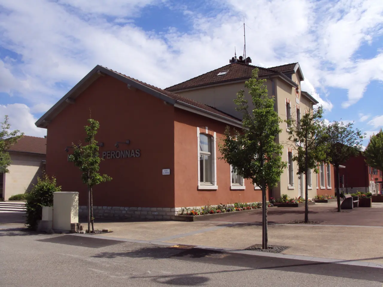 Péronnas (01) - Mairie